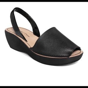 Kenneth Cole Reaction Slingback Platform Sandal Black Size 8
